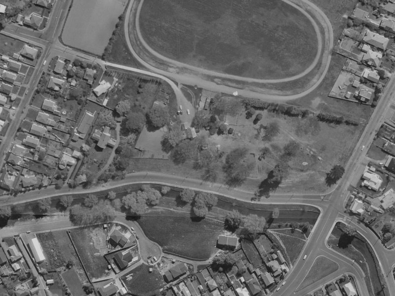 7 Acorn Close from the air, 1970-1974