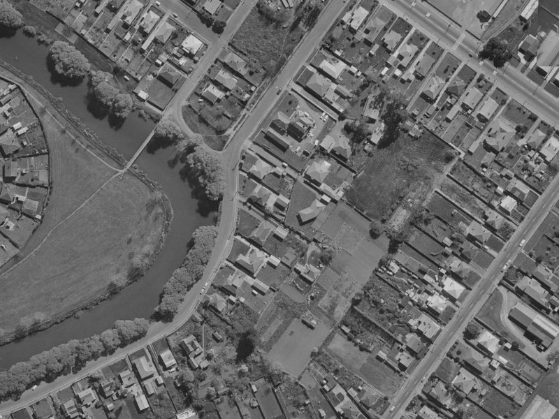 21 Maronan Street from the air, 1970-1974
