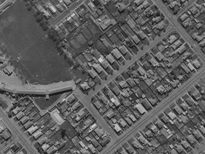 29 Dominion Avenue from the air, 1970-1974
