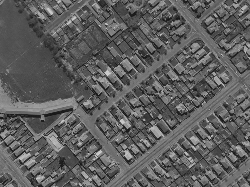 33 Dominion Avenue from the air, 1970-1974
