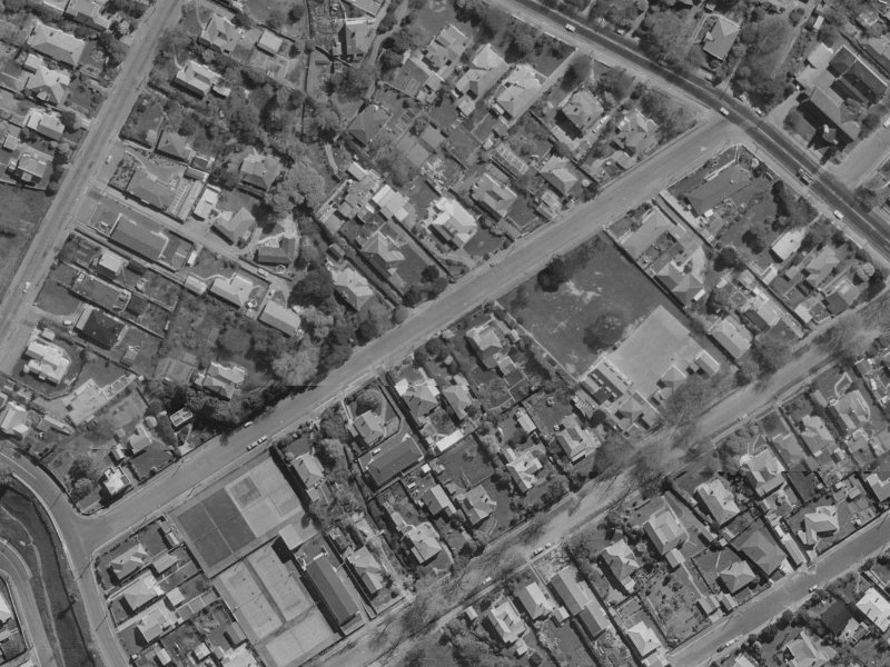 28 Locarno Street from the air, 1970-1974