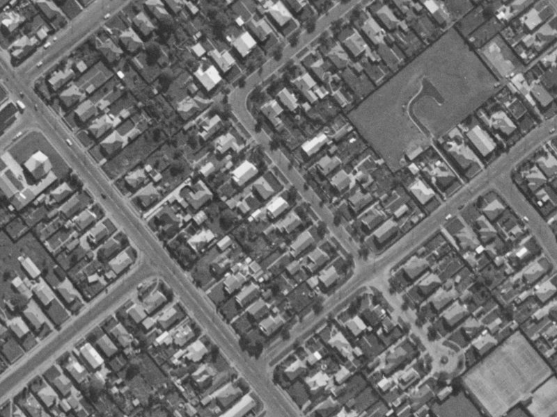 31 Diamond Avenue from the air, 1970-1974