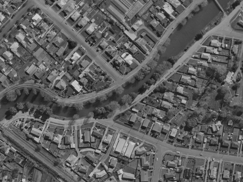 138-140 Richardson Terrace from the air, 1970-1974