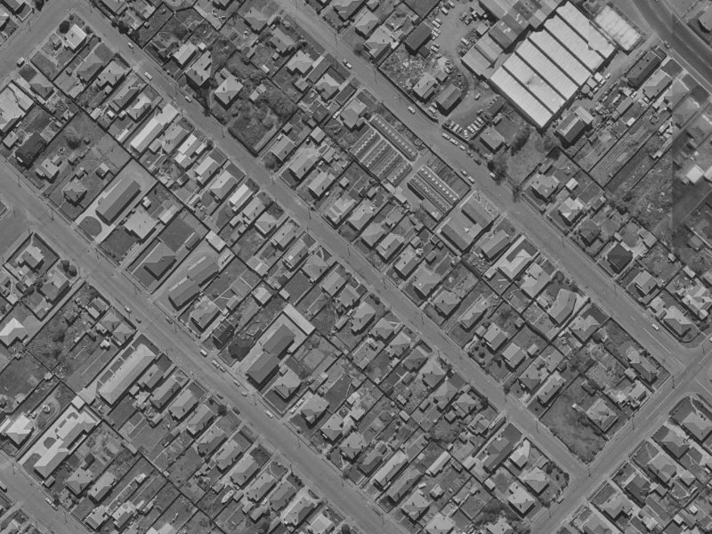 32 Gibbon Street from the air, 1970-1974