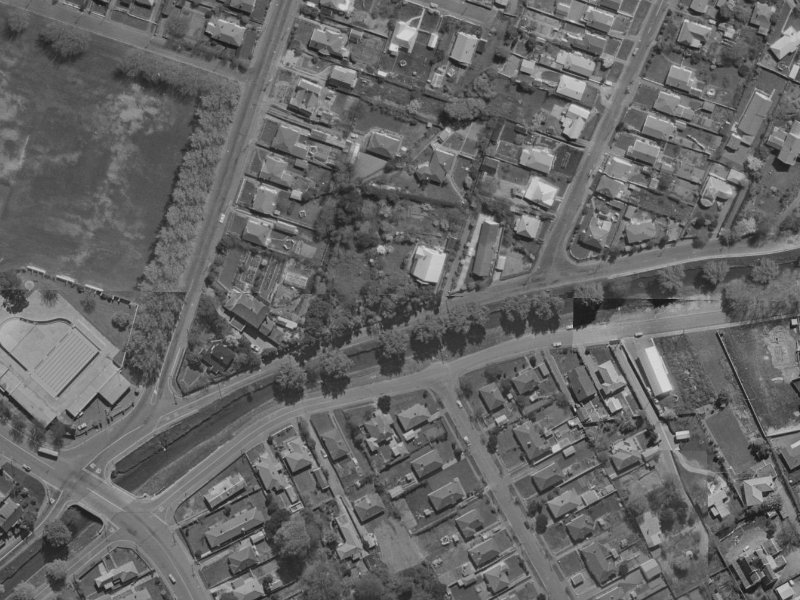 25 Fifield Terrace from the air, 1970-1974