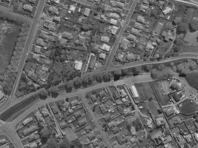 32 Fifield Terrace from the air, 1970-1974
