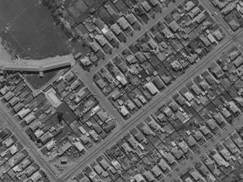 10 Dominion Avenue from the air, 1970-1974