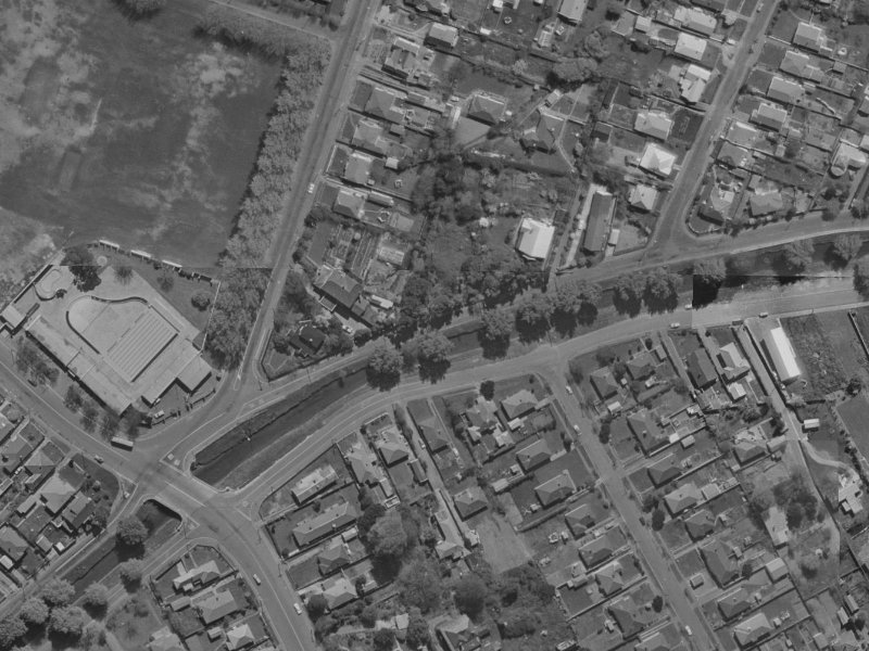 9 Fifield Terrace from the air, 1970-1974
