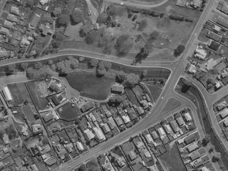 9 Esher Place from the air, 1970-1974