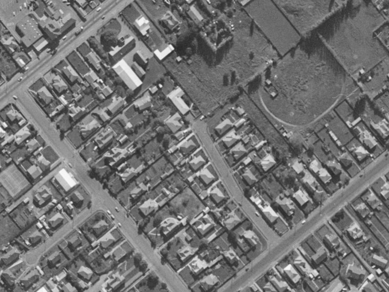 11 Dundee Place from the air, 1970-1974