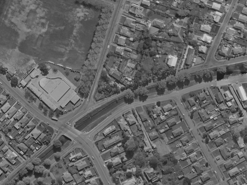 7 Fifield Terrace from the air, 1970-1974