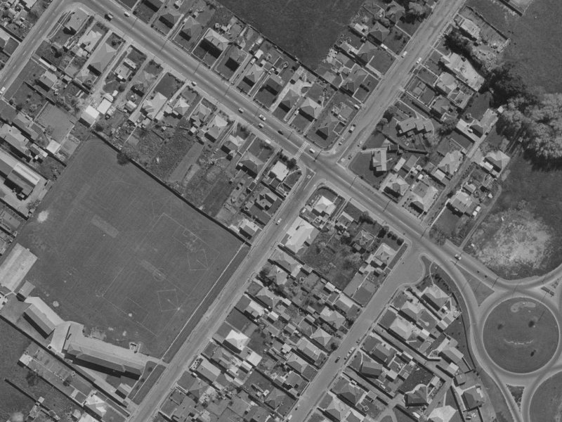 4 Gould Crescent from the air, 1970-1974