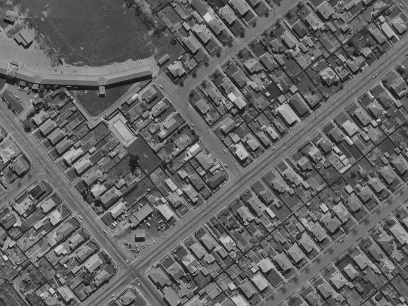 7 Dominion Avenue from the air, 1970-1974