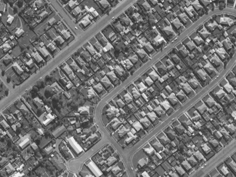 26 Evesham Crescent from the air, 1970-1974