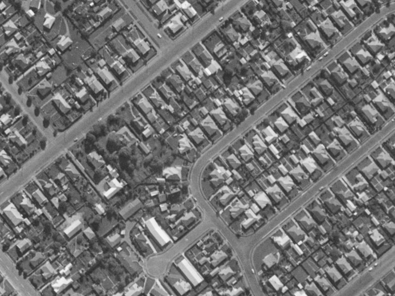 27 Evesham Crescent from the air, 1970-1974