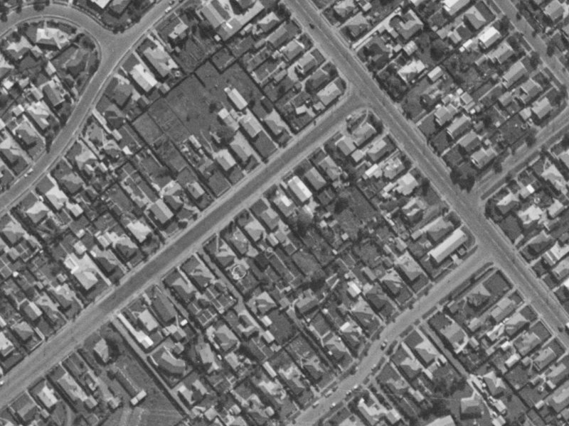 130 Cobham Street from the air, 1970-1974