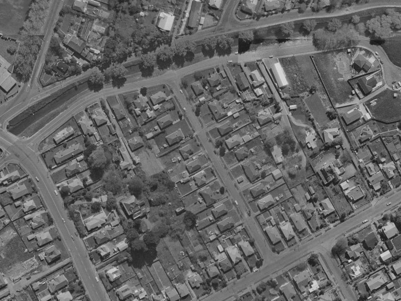 17 Wilding Street from the air, 1970-1974