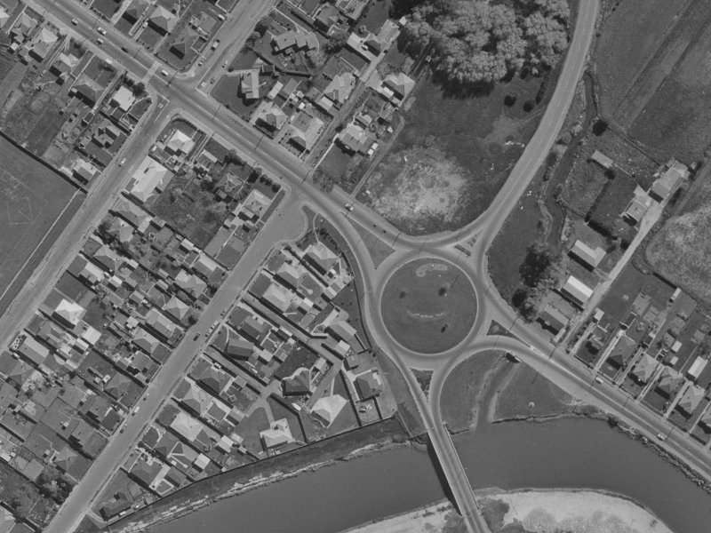 760R Ferry Road from the air, 1970-1974