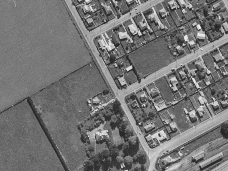 20 Mahoe Street from the air, 1970-1974