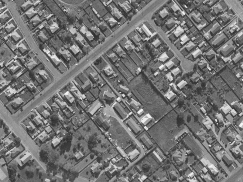 32 Edinburgh Street from the air, 1970-1974