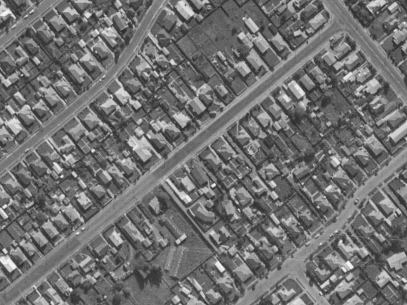 110 Cobham Street from the air, 1970-1974