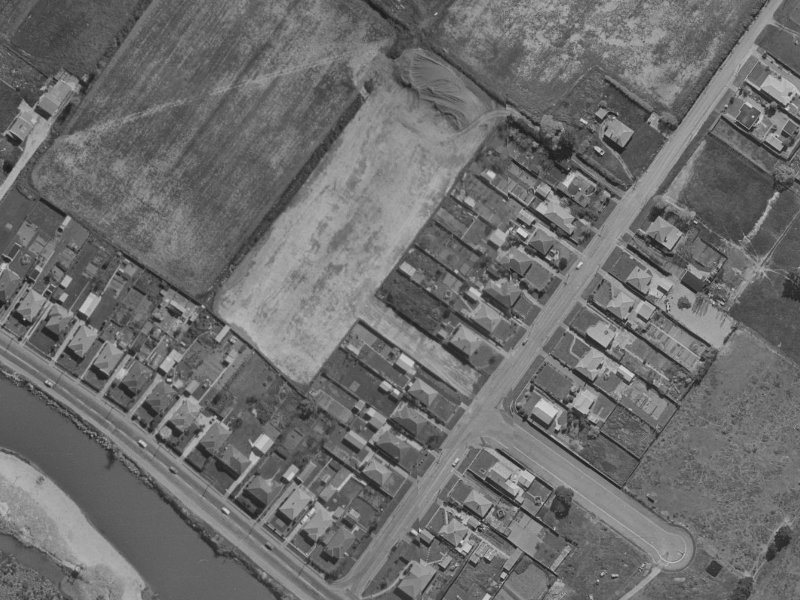 43 Kotuku Crescent from the air, 1970-1974