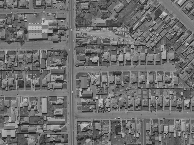 8 Roxburgh Street from the air, 1970-1974