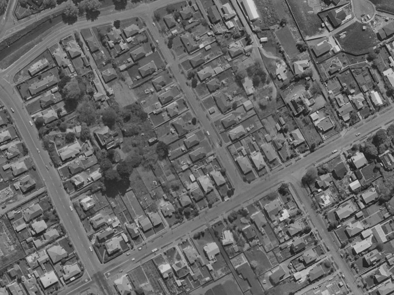 5 Wilding Street from the air, 1970-1974