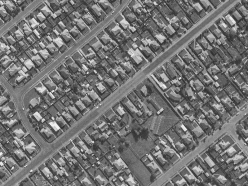90 Cobham Street from the air, 1970-1974