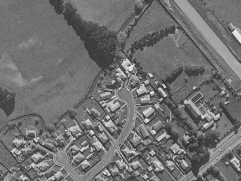 21 Renwick Place from the air, 1970-1974