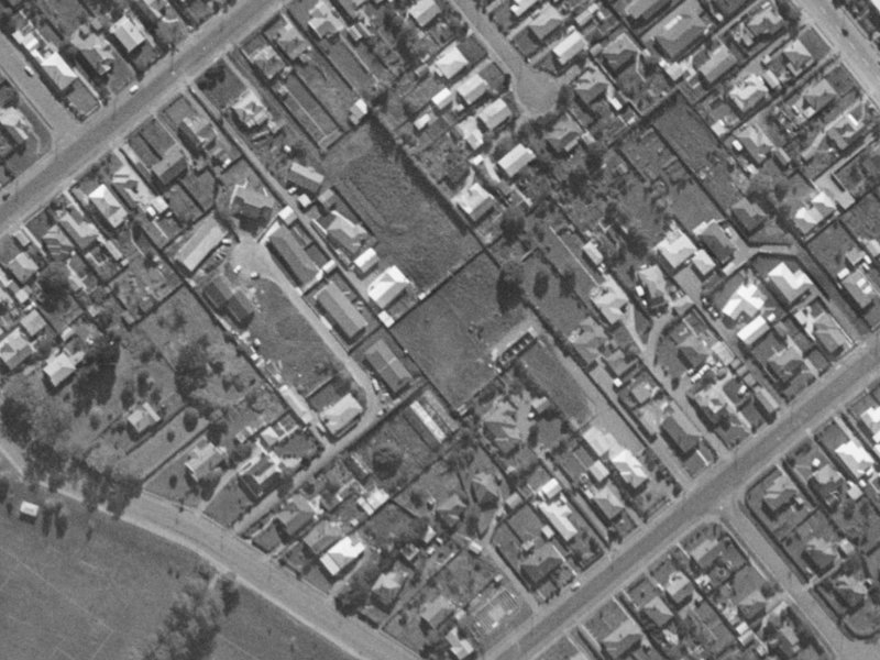 4 Countess Lane from the air, 1970-1974