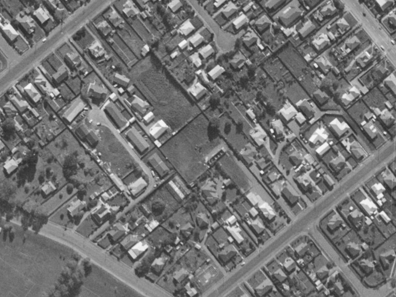 5 Countess Lane from the air, 1970-1974