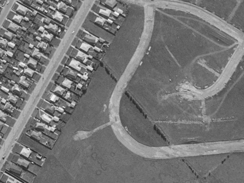 54 Oakley Crescent from the air, 1970-1974