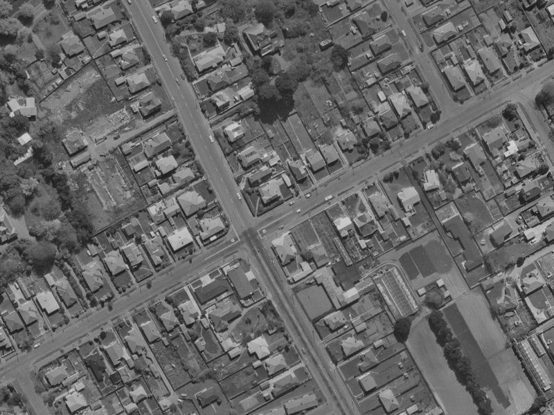 87B Saint Martins Road from the air, 1970-1974