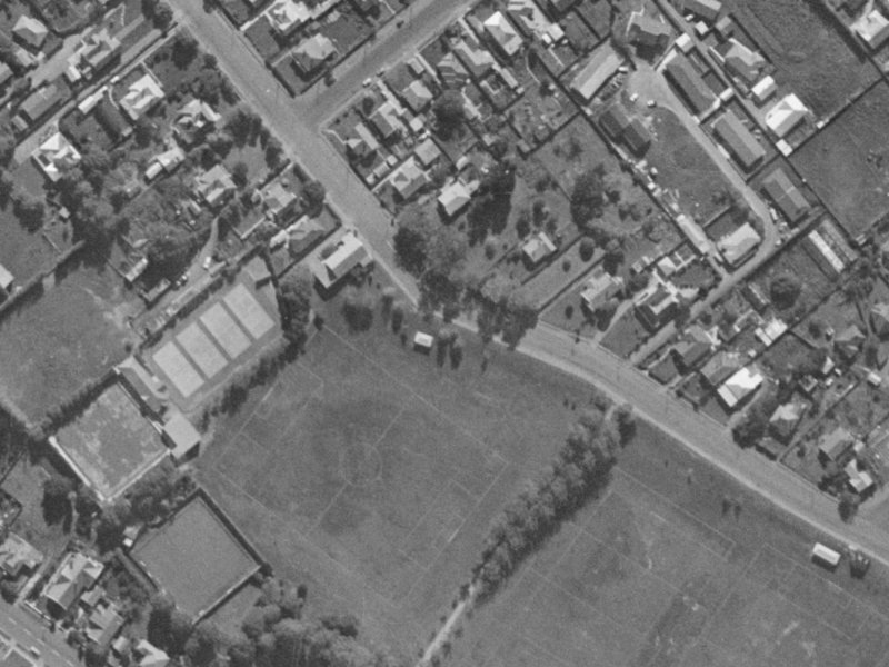 75–77 Domain Terrace from the air, 1970-1974