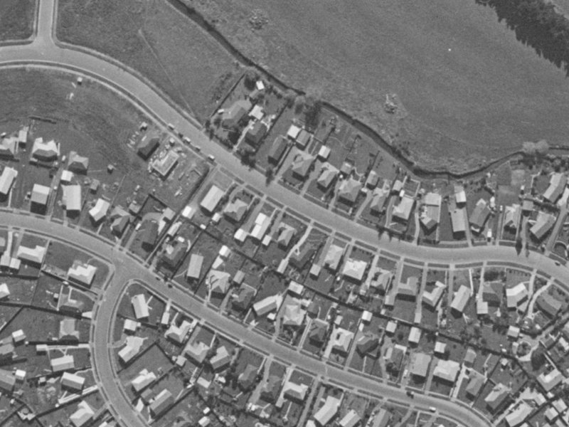 45 Warren Crescent from the air, 1970-1974