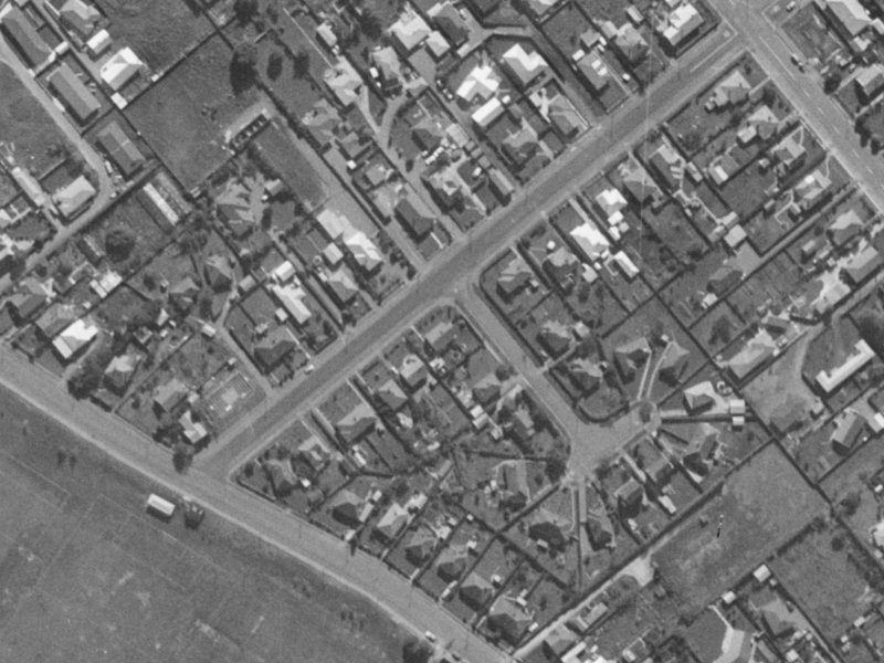 18 Neville Street from the air, 1970-1974