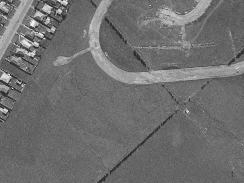 33 Oakley Crescent from the air, 1970-1974