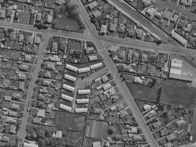 39 Mary McLean Place from the air, 1970-1974