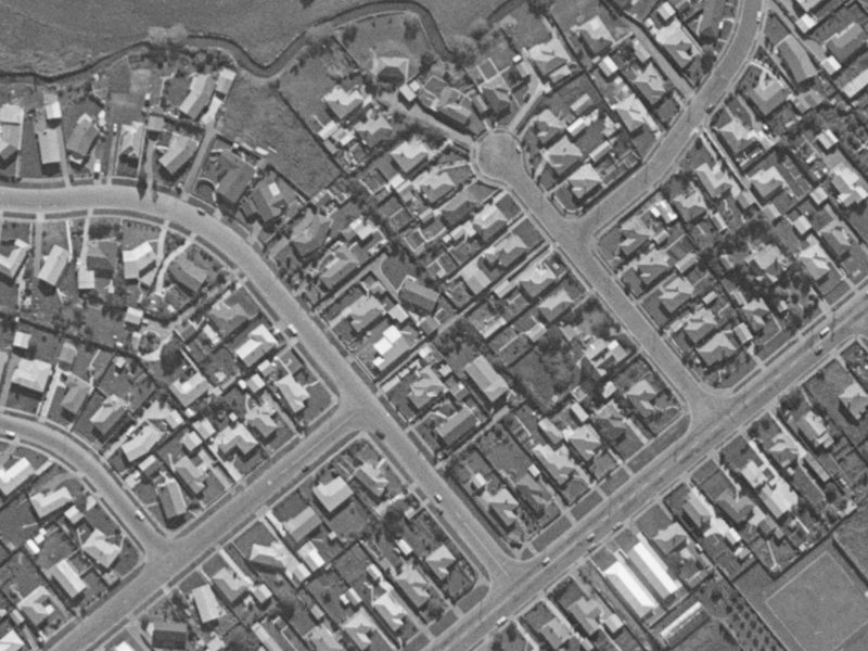 14 Warren Crescent from the air, 1970-1974