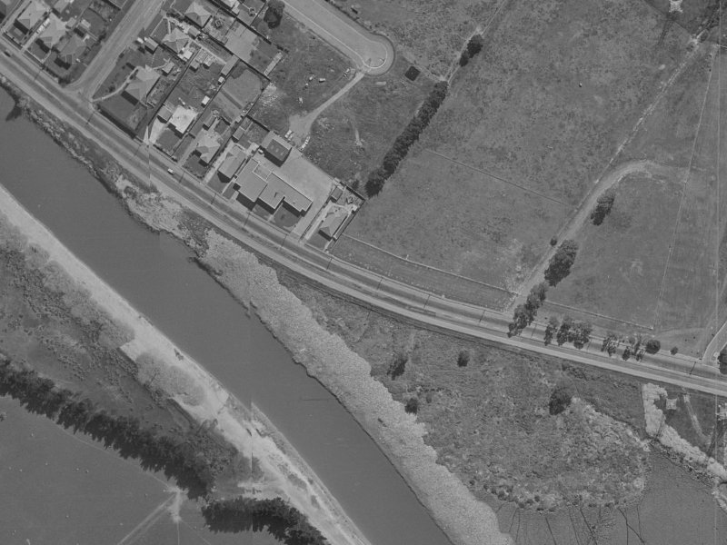 931-945 Ferry Road from the air, 1970-1974