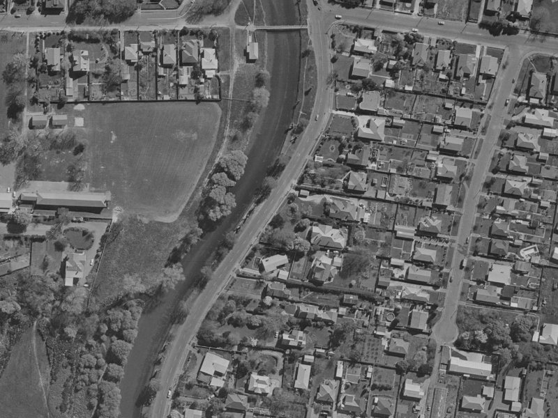 25 Aynsley Terrace from the air, 1970-1974