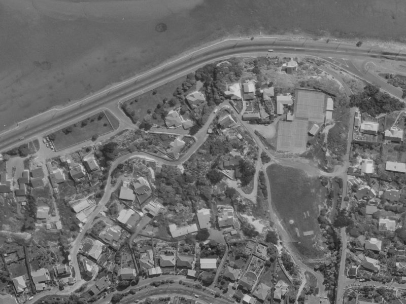 7 The Brae from the air, 1970-1974