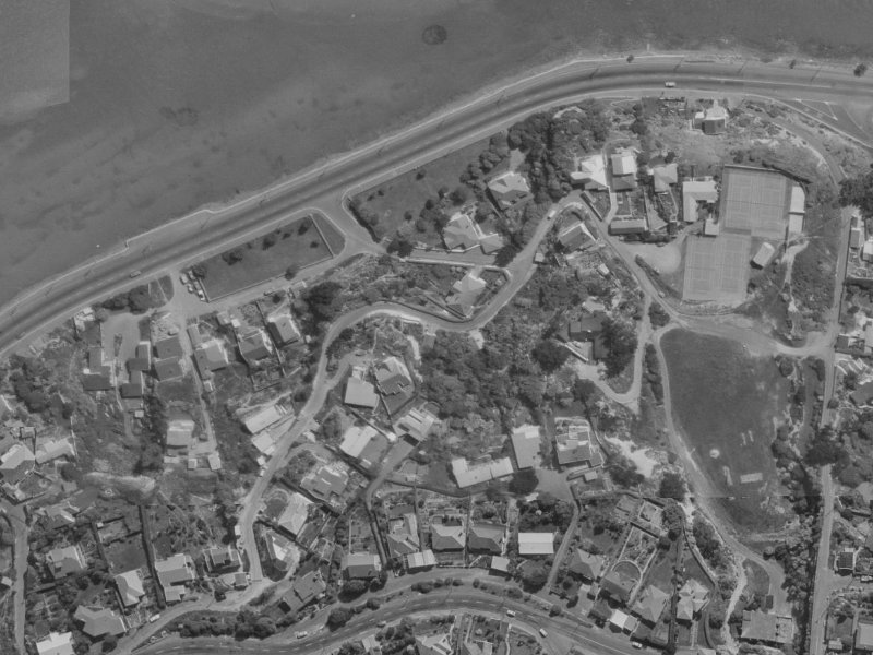 15 The Brae from the air, 1970-1974