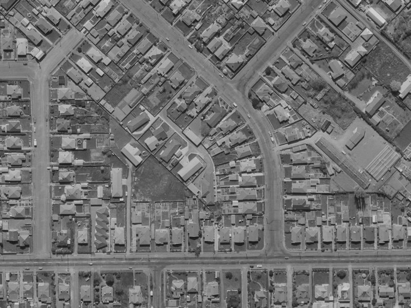 7 Redbridge Lane from the air, 1970-1974