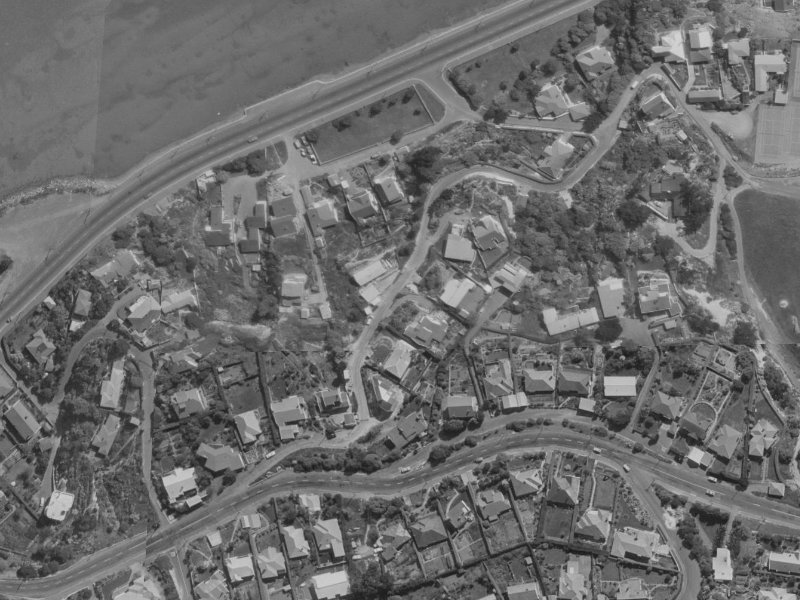 22 The Brae from the air, 1970-1974