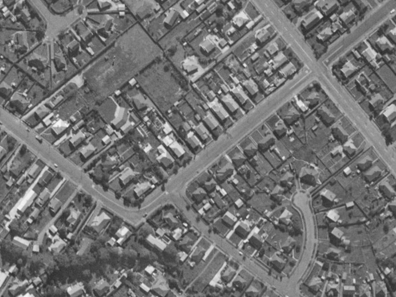 19 Cobham Street from the air, 1970-1974