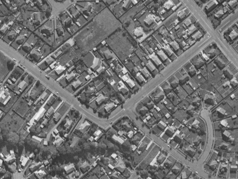 7 Cobham Street from the air, 1970-1974