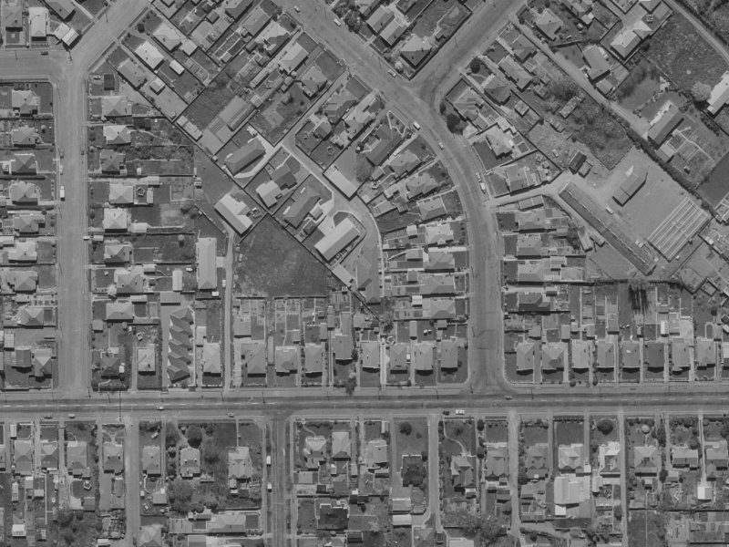 10 Redbridge Lane from the air, 1970-1974