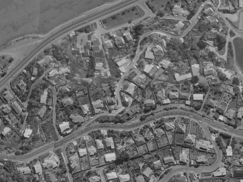 25 The Brae from the air, 1970-1974